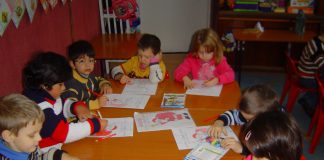 Educație de secol XXI cu sali de gradinițe inghețate