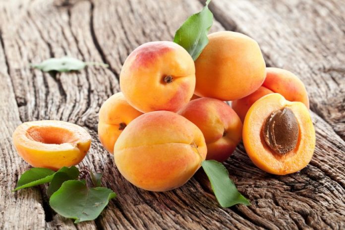 caisele-darul-plin-de-vitamine-al-verii.jpg
