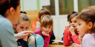 Educatie antiseism in scoli