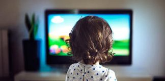La ce emisiuni TV are voie sa se uite copilul nostru?