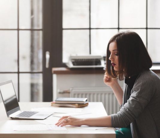 Ai auzit de conceptul de avocat online? Descopera ce aduce nou acest mod de interactiune cu clientii