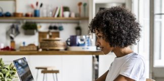 Consultanta juridica de la distanta – avantaje si alte implicatii