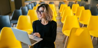 Cum sa atragi atentia asupra ta, una dintre lectiile importante la cursurile de dezvoltare personala