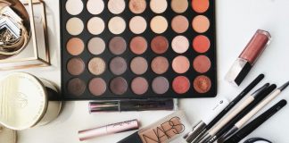 Produse de make-up pe care orice femeie ar trebui sa le aiba