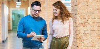 10 Sfaturi utile despre cum sa faci fata unui sef dificil