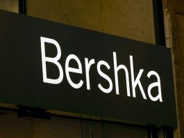 Lucrul la Bershka: acestea sunt conditiile si salariile angajatilor sai
