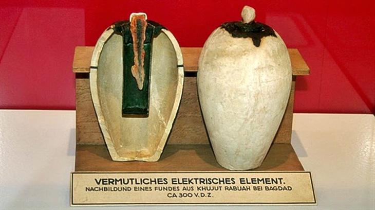 Vasul-bateria in exterior si in interior