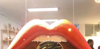 Valencia trimite o „ambasada” a modelului sau la Madrid