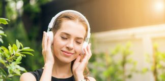 5 tipuri de casti in care merita sa investesti