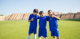 Ce echipament de fotbal are nevoie copilul meu?