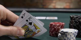 Blackjack sau poker- ce să alegeți la cazinourile online din Români