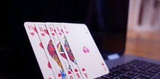 Cazino online: cum sa te bucuri de emotia jocului la tine acasa