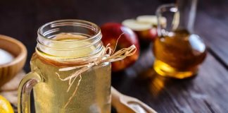De ce sa consumi otet de mere in fiecare dimineata? Iata care sunt beneficiile