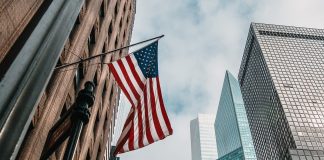 PIB-ul a crescut cu 2,4% in T2, deoarece economia SUA a ramas pe drumul cel bun