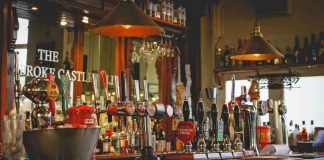 Pub-Hopping in Irlanda si Anglia