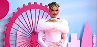 Toate tinutele Barbie din care s-a inspirat Margot Robbie